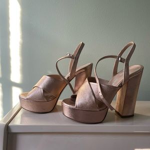 Charles David rose gold metallic platform shoes, size 7